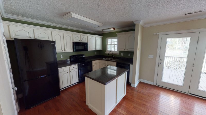 Property image 3 at 210 Travelers Rest Boulevard, Summerville, SC 29485