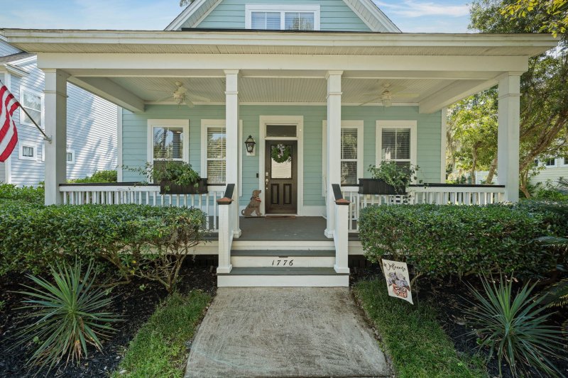 Property image 4 of 1776 Manassas Drive in Carolina Bay, Charleston, SC 29414