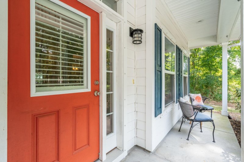 Property image 2 of 1532 Joe Rouse Road in Christ Church Parish, Mount Pleasant, SC 29466