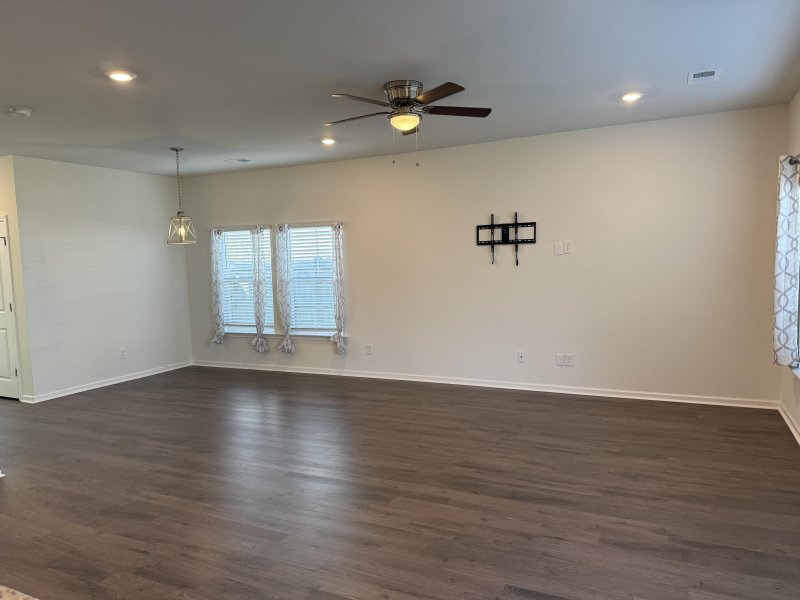 Property image 3 of 340 Pink Azalea Street in Summers Corner, Summerville, SC 29485