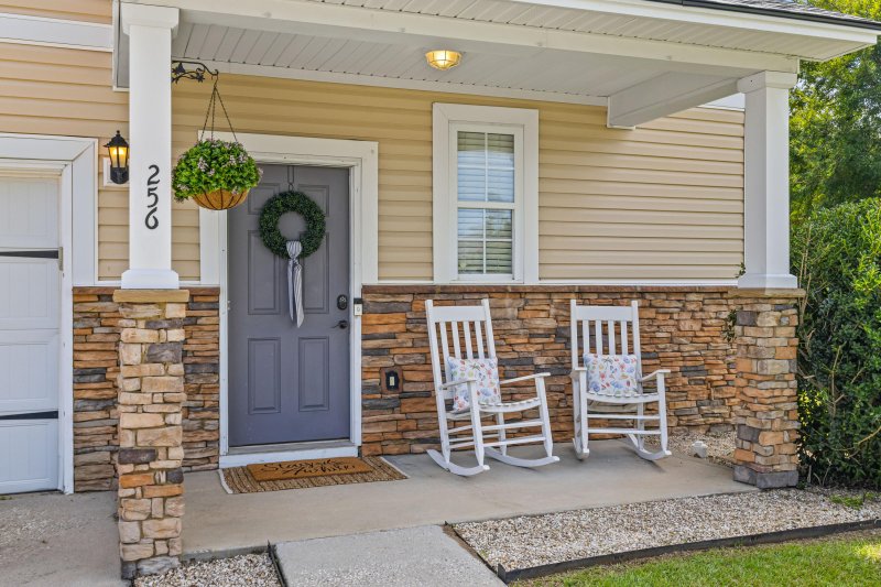 Property image 3 of 256 Meadow Wood Road in Felder Creek, Summerville, SC 29486