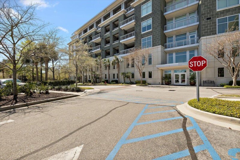 Property image 3 of 252 Cooper River Drive in Tides Condominiums, Mount Pleasant, SC 29464