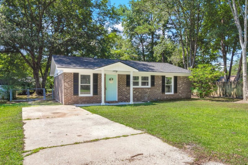 Property image 3 at 100 Louise Court, Ladson, SC 29456