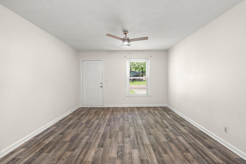 Property image 5 at 100 Louise Court, Ladson, SC 29456