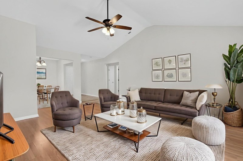 Property image 3 of 5134 Thornton Drive in Wescott Plantation, Summerville, SC 29485