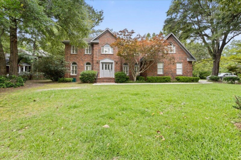 2315 Maclaura Hall Avenue