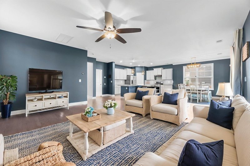 Property image 5 of 505 Kilarney Road in Pine Forest Country Club, Summerville, SC 29483