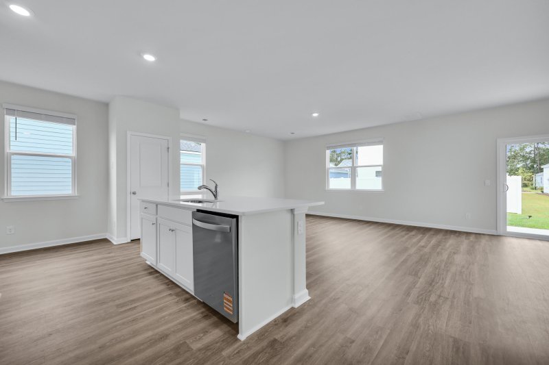 Property image 3 of 8039 Precious Court in Hillcrest, Ravenel, SC 29470