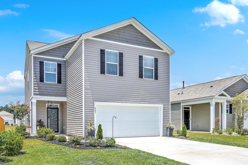 923 Woodside Creek Lane