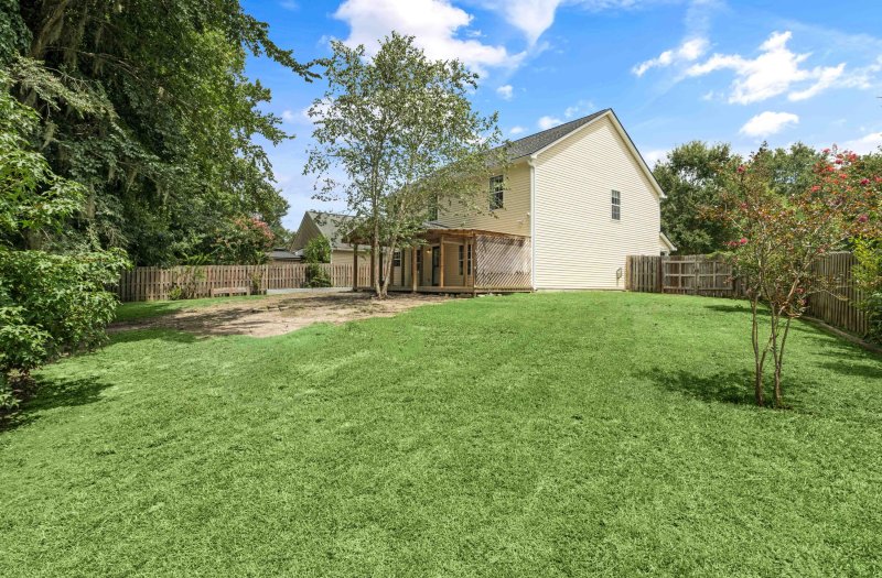 Property image 2 of 132 Hammerbeck Road in Brookwood, Summerville, SC 29483