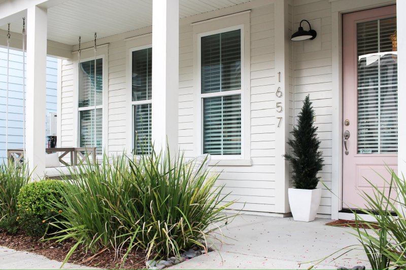 Property image 2 of 1657 Indy Drive in Mixson, North Charleston, SC 29405