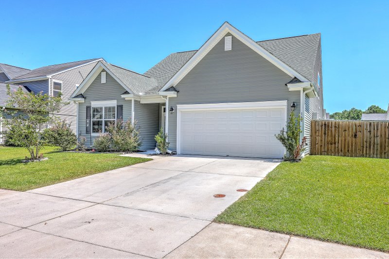 Property image 2 of 162 Vango Drive in Sophia Landing, Goose Creek, SC 29445