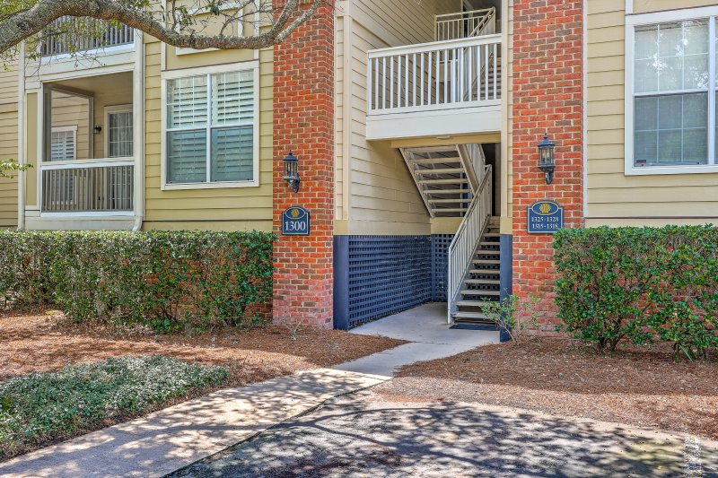Property image 3 at 1600 Long Grove Drive 1318, Mount Pleasant, SC 29464