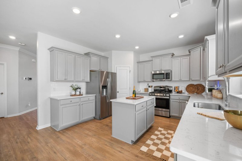 Property image 3 of 1309 Berry Grove Drive in Timber Trace, Summerville, SC 29485