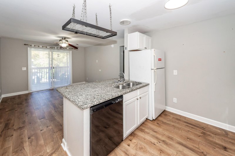 Property image 2 of 1530 Fort Johnson Road 3j in Brigadier Condominium, Charleston, SC 29412