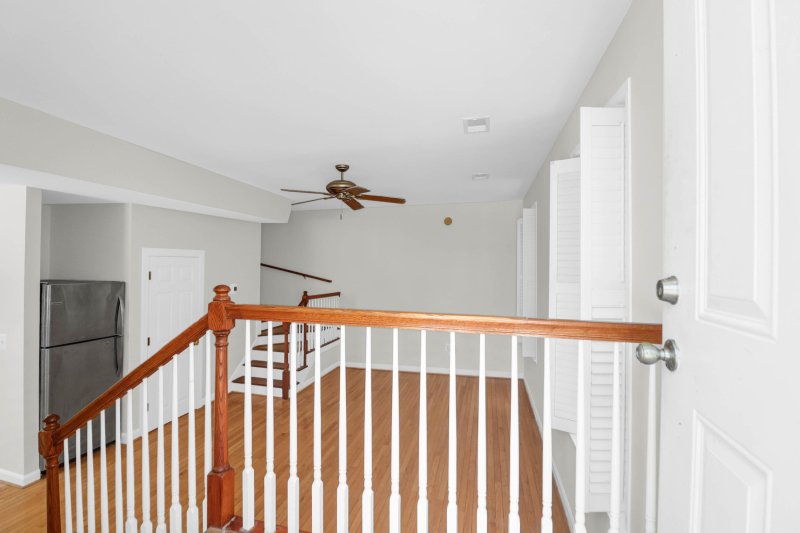 Property image 4 at 295 King Street 2, Charleston, SC 29401
