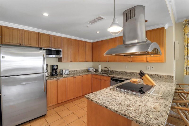 Property image 5 of 5800 Palmetto Drive in Wild Dunes Resort, Isle of Palms, SC 29451