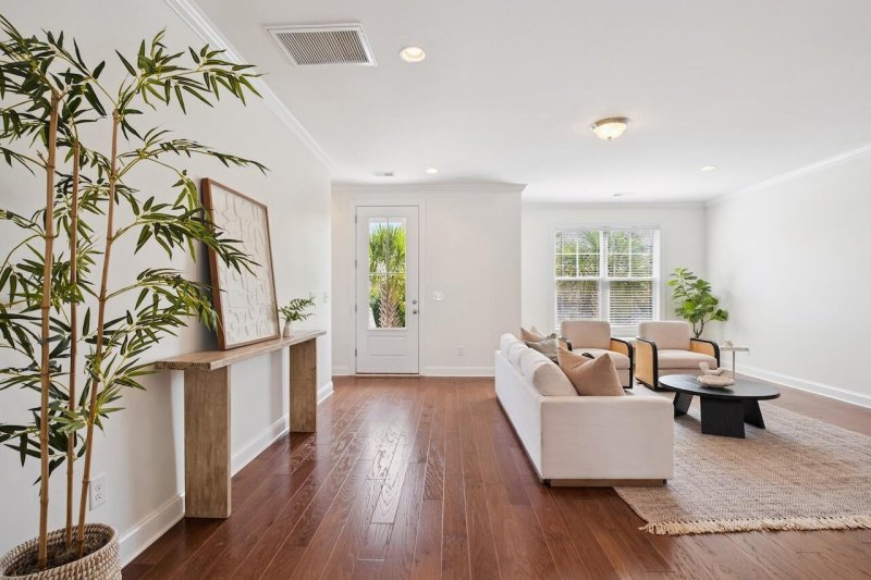 Property image 2 at 1617 Prince Edward Street, Mount Pleasant, SC 29466