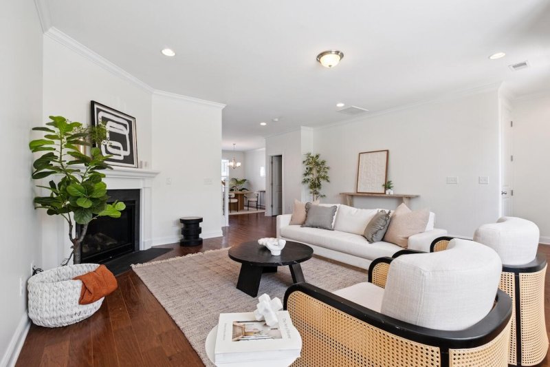 Property image 3 at 1617 Prince Edward Street, Mount Pleasant, SC 29466