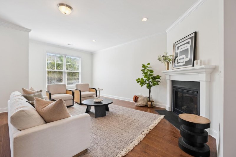 Property image 4 at 1617 Prince Edward Street, Mount Pleasant, SC 29466