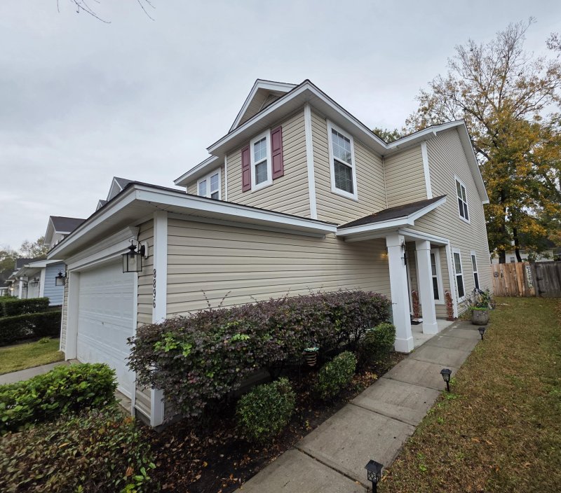 8896 Arbor Glen Drive