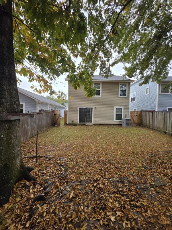 Property image 3 of 8896 Arbor Glen Drive in Charleston Park, North Charleston, SC 29420