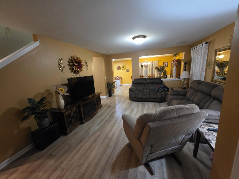 Property image 4 of 8896 Arbor Glen Drive in Charleston Park, North Charleston, SC 29420