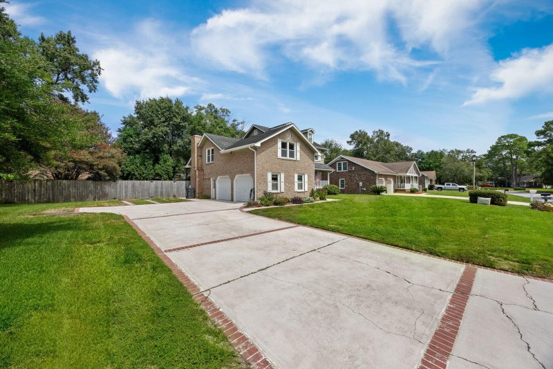 Property image 4 at 2558 Greenridge Road, North Charleston, SC 29406