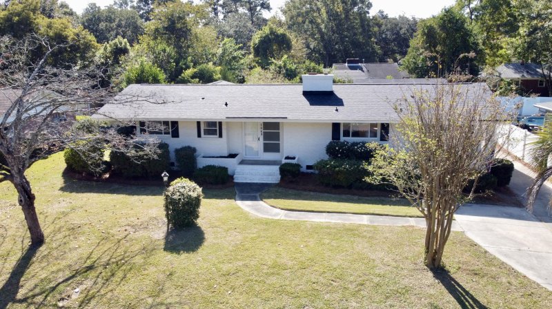 Property image 4 at 1049 Browning Drive, Charleston, SC 29407