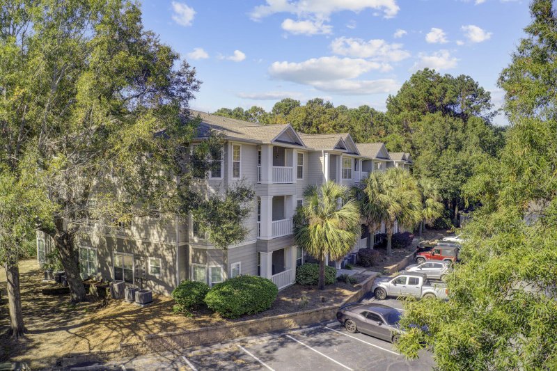 700 Daniel Ellis Drive 14103