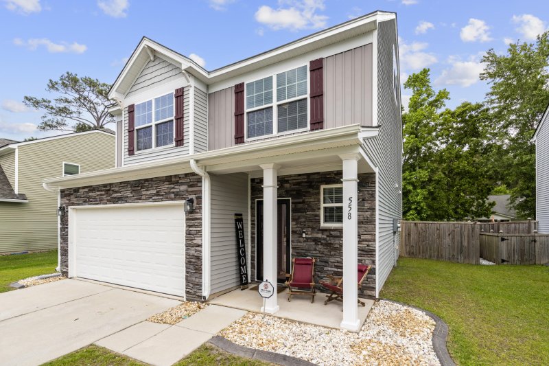 Property image 3 of 558 Wynfield Forest Drive in Buckshire, Summerville, SC 29485