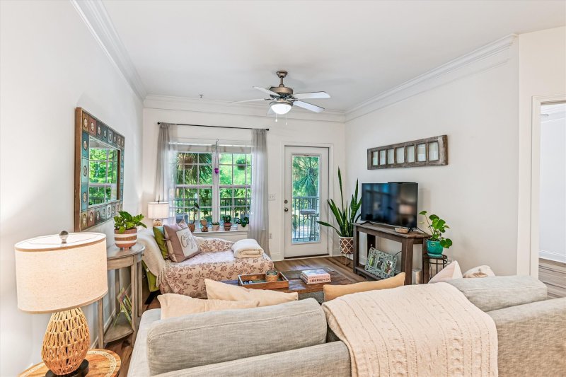 Property image 4 of 1416 Basildon Road in Park West, Mount Pleasant, SC 29466