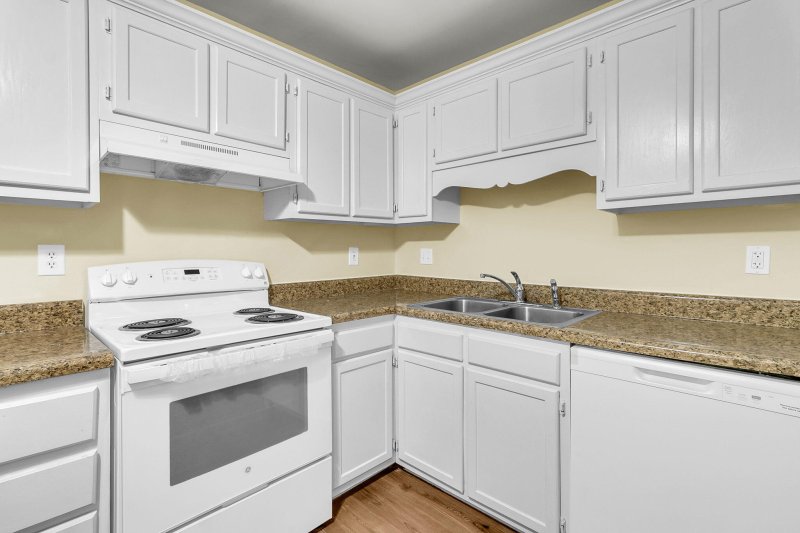 Property image 3 of 6239 Lucille Drive Drive D in Aichele Terrace, North Charleston, SC 29406