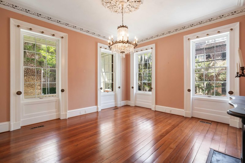 Property image 5 at 17 Wentworth Street, Charleston, SC 29401