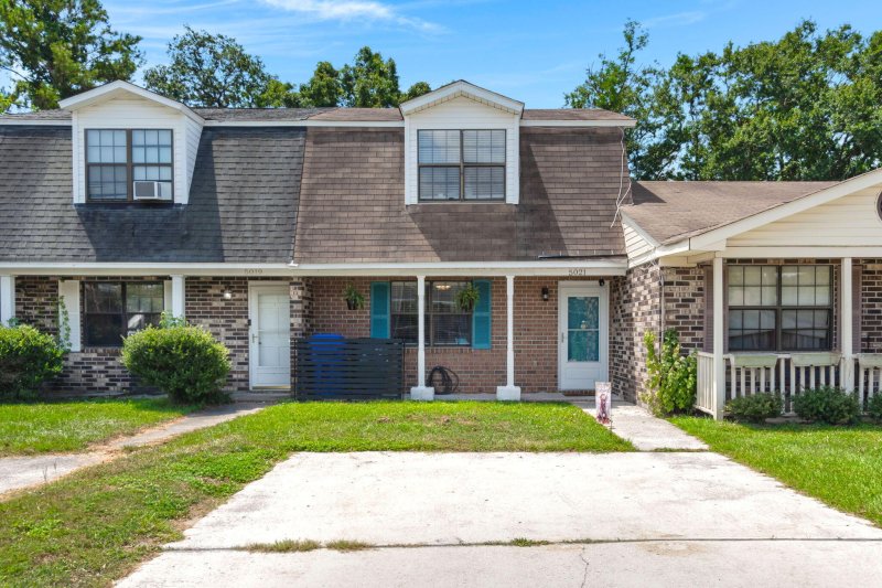 5021 Popperdam Creek Drive