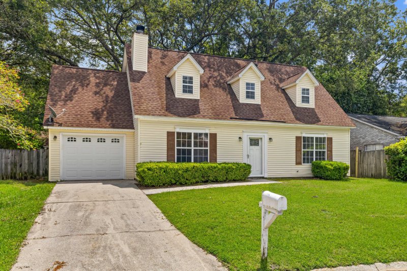 Property image 2 at 136 Old Saybrook Road, North Charleston, SC 29418