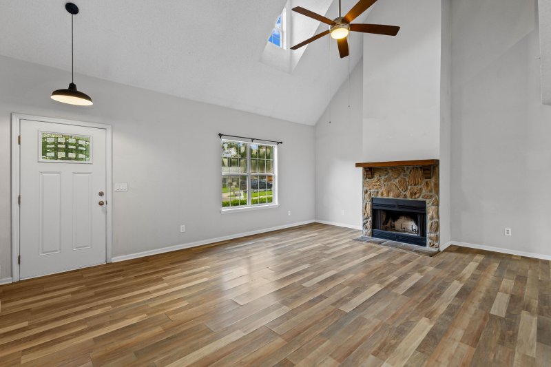 Property image 4 at 136 Old Saybrook Road, North Charleston, SC 29418