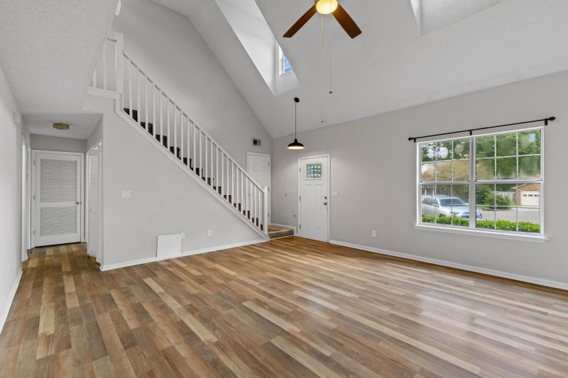 Property image 5 at 136 Old Saybrook Road, North Charleston, SC 29418