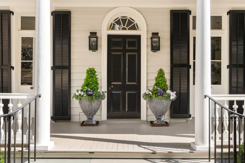 Property image 4 of 12 Orange Street in South of Broad, Charleston, SC 29401