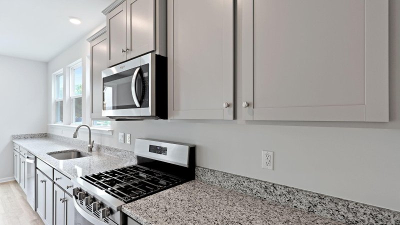 Property image 4 at 187 E Pinckney Street, Summerville, SC 29485