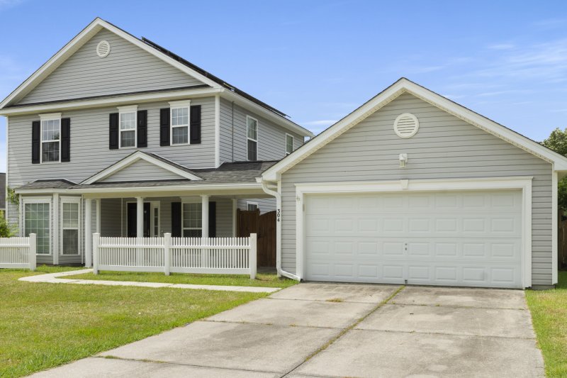 304 Coosawatchie Street