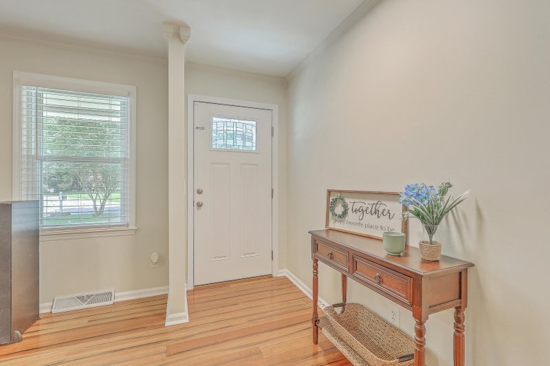 Property image 2 at 110 Clubhouse Road, Summerville, SC 29483