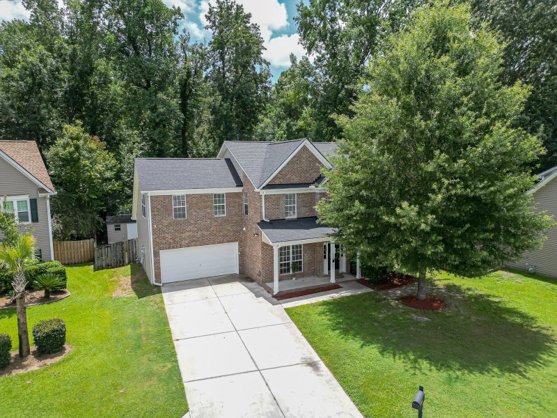 Property image 2 of 207 Curico Lane in Plum Creek, Summerville, SC 29483