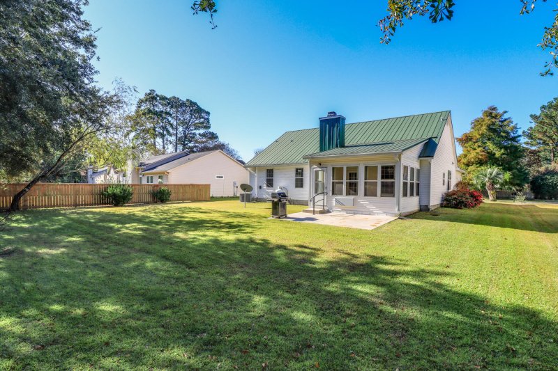 Property image 3 of 434 S Piazza Court in Belle Hall, Mount Pleasant, SC 29464