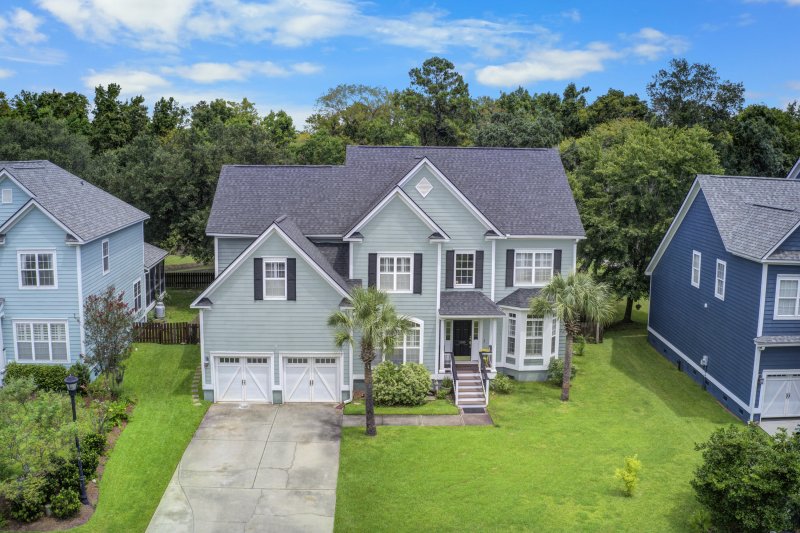 1235 White Tail Path