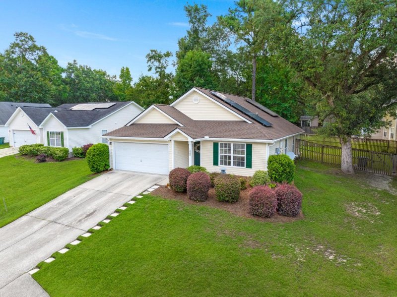 Property image 2 at 1042 Steelechase Lane, Hanahan, SC 29410