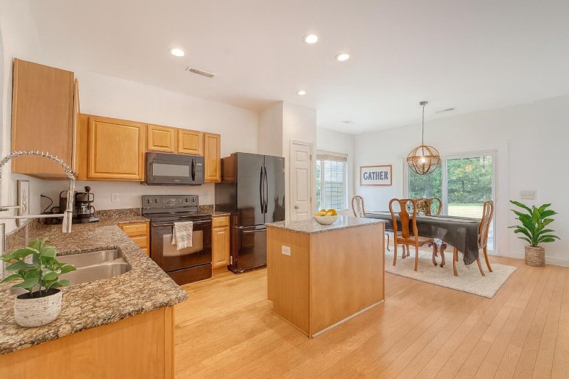 Property image 5 of 122 Balsam Circle in Madison Ridge, Summerville, SC 29485