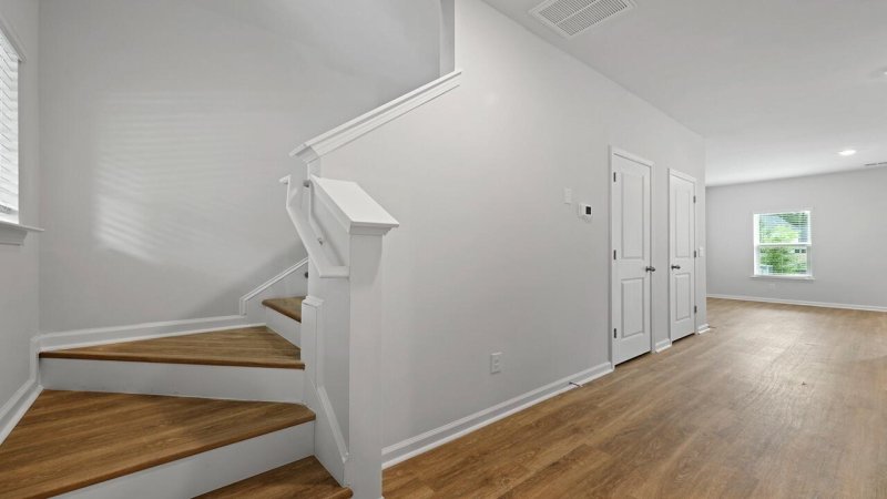 Property image 5 of 210 Garbon Drive in Garbon Fields, Summerville, SC 29485