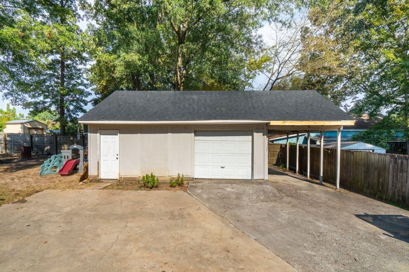 Property image 3 of 6 Teaneck Road in Willowbrook, Goose Creek, SC 29445