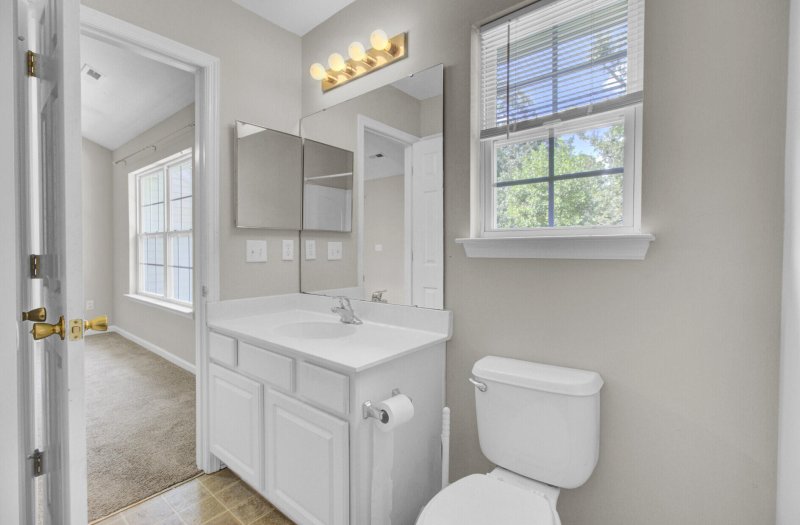 Property image 5 of 208 Darcy Avenue in Persimmon Hill, Goose Creek, SC 29445